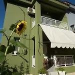 Marietta's Townhouse 度假居 阿尔戈斯托利翁